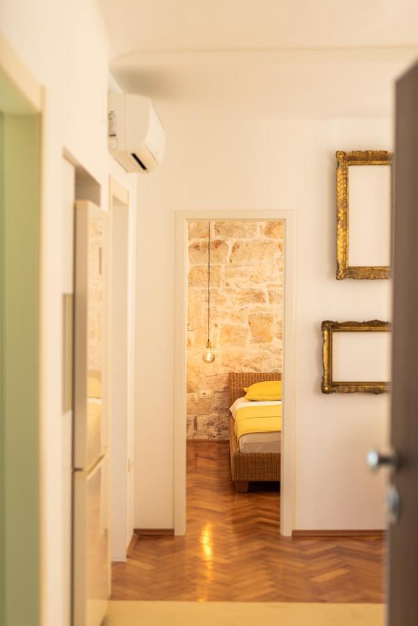 Pula City Apartment With Private Parking Free ภายนอก รูปภาพ